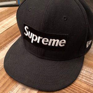 Supreme 5 Panel White Classic Logo Snapback Cap